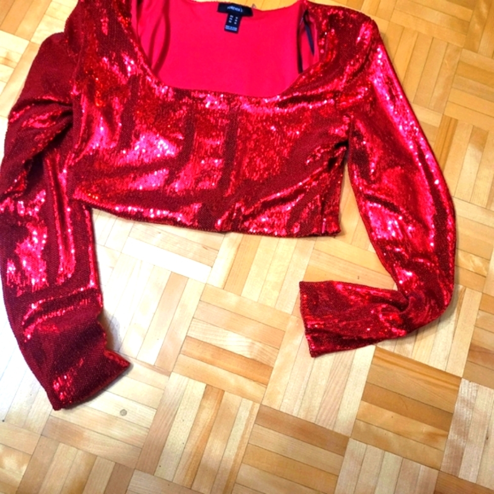 Women top court from forever 21
